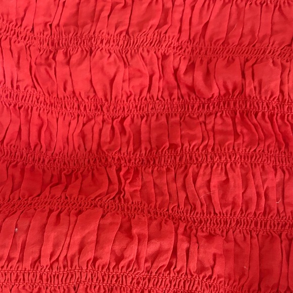 Chic Red Ruffled Blouse - Picture 3 of 4